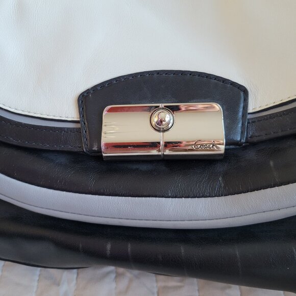 Coach Kristin Spectator Satchel - Picture 4 of 11